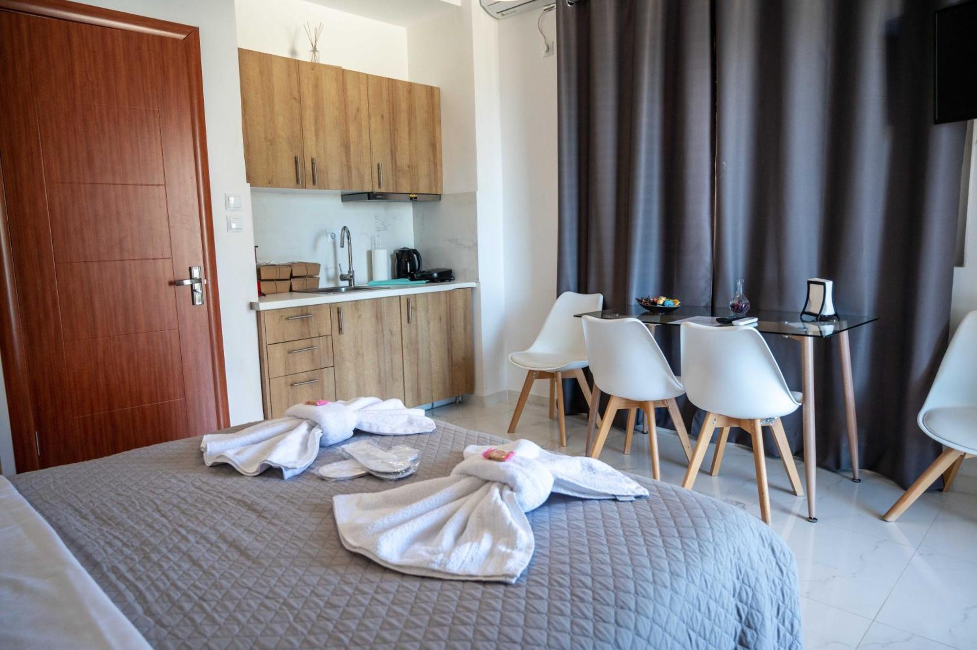 Finikas Suites & Apartments 10Min From Athens Airport Artemida  Exterior foto