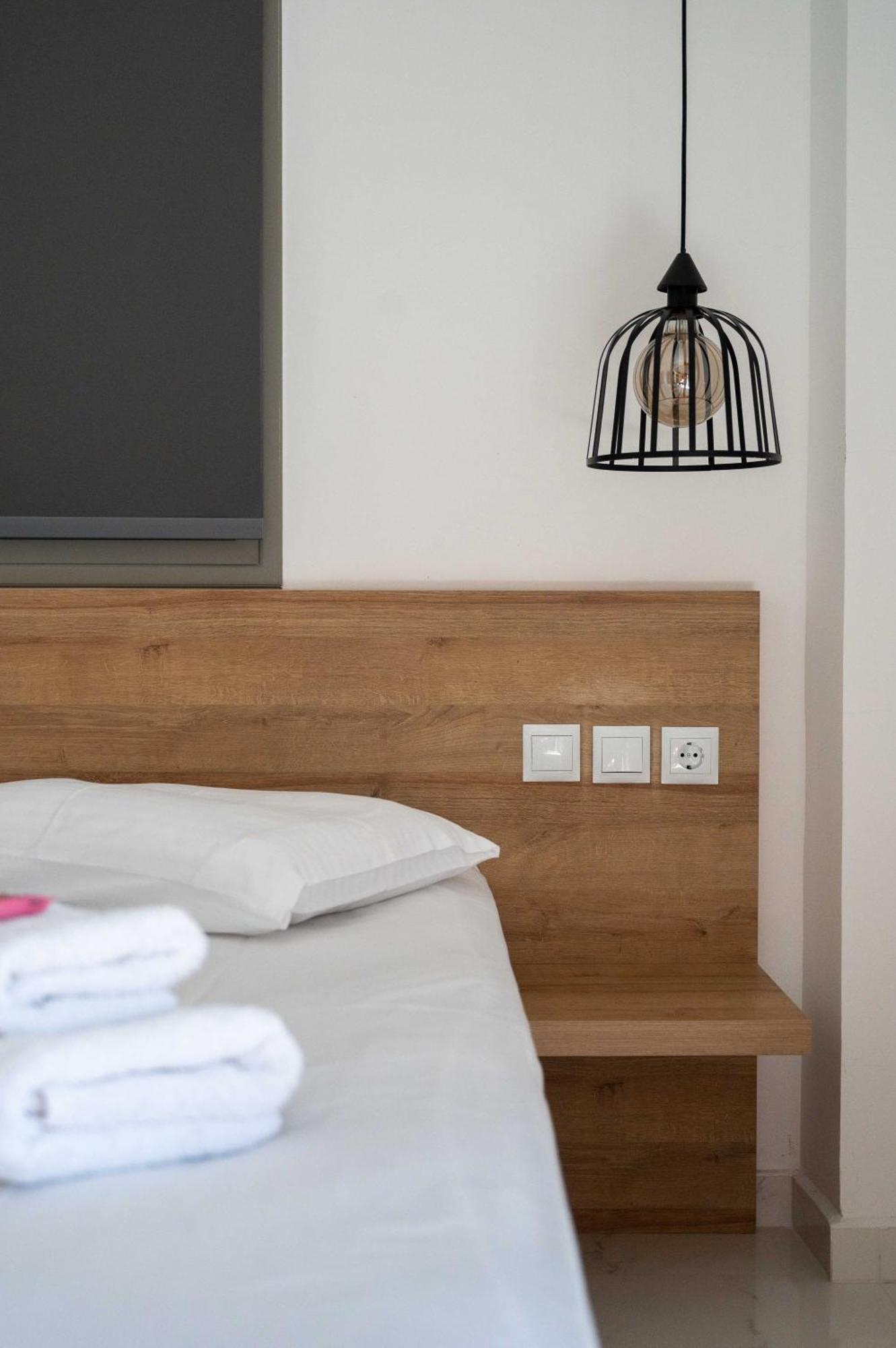 Finikas Suites & Apartments 10Min From Athens Airport Artemida  Exterior foto